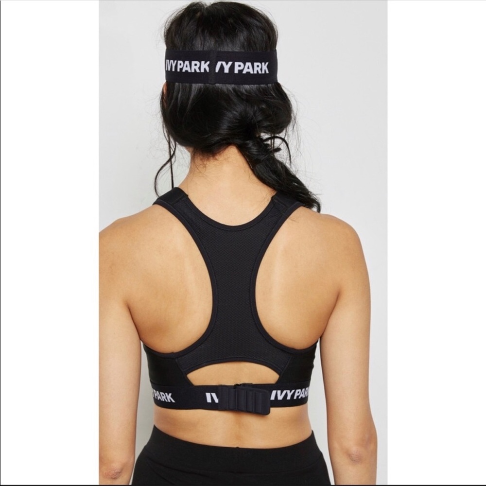 NWT IVY PARK Racerback logo sport bra Black - Picture 4 of 10